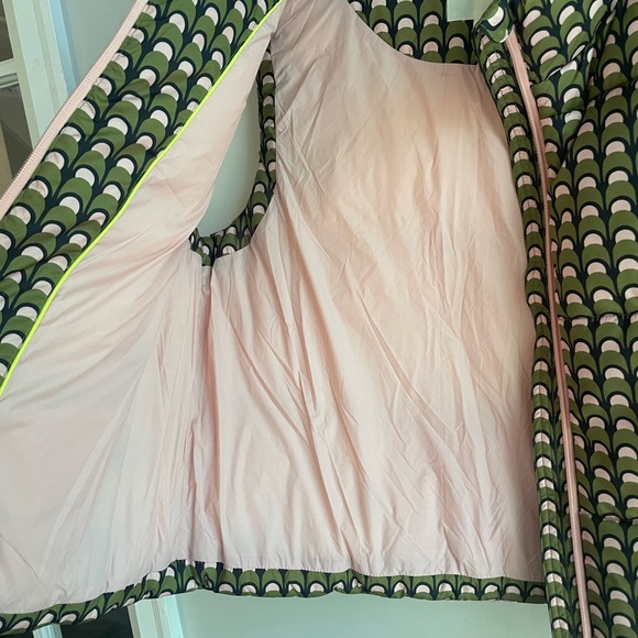 Like New Boden Fife Quilted Vest Pink and Green Geometric Vest Size 10 - Picture 8 of 12
